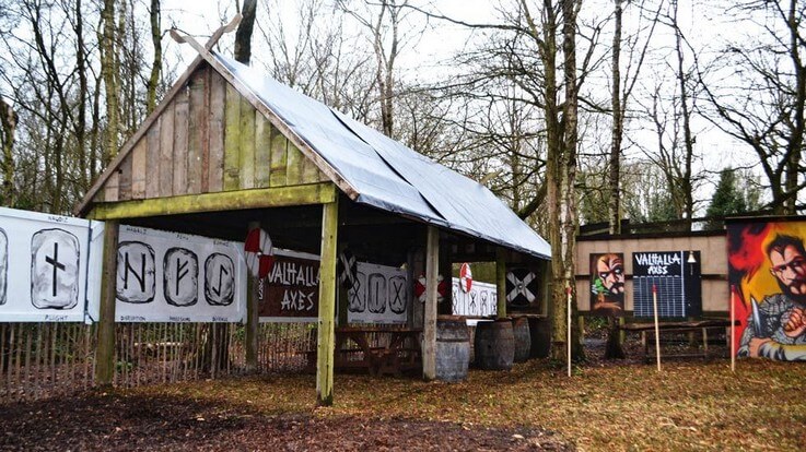 axe throwing lodge